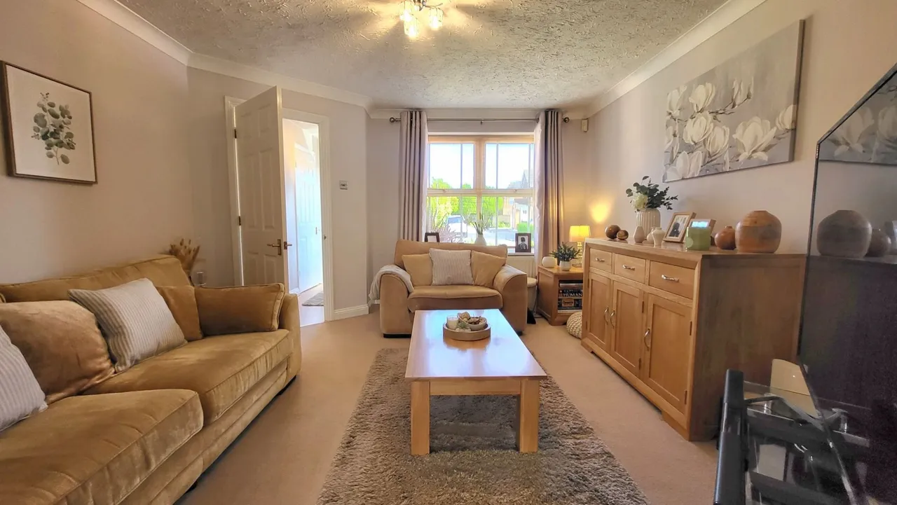 Balintore Rise, Orton Southgate, Peterborough, PE2, photo 4