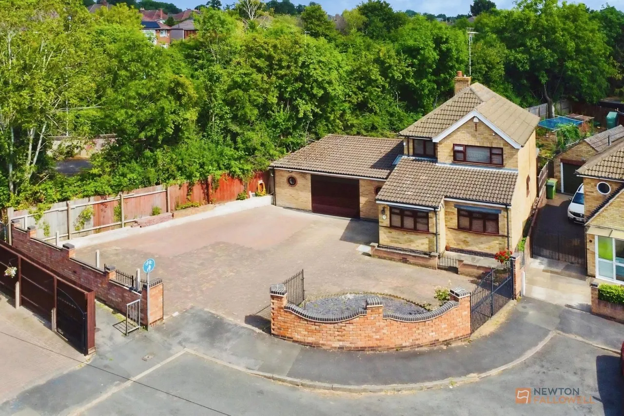 Columbine Close, Leicester, LE3, photo 2