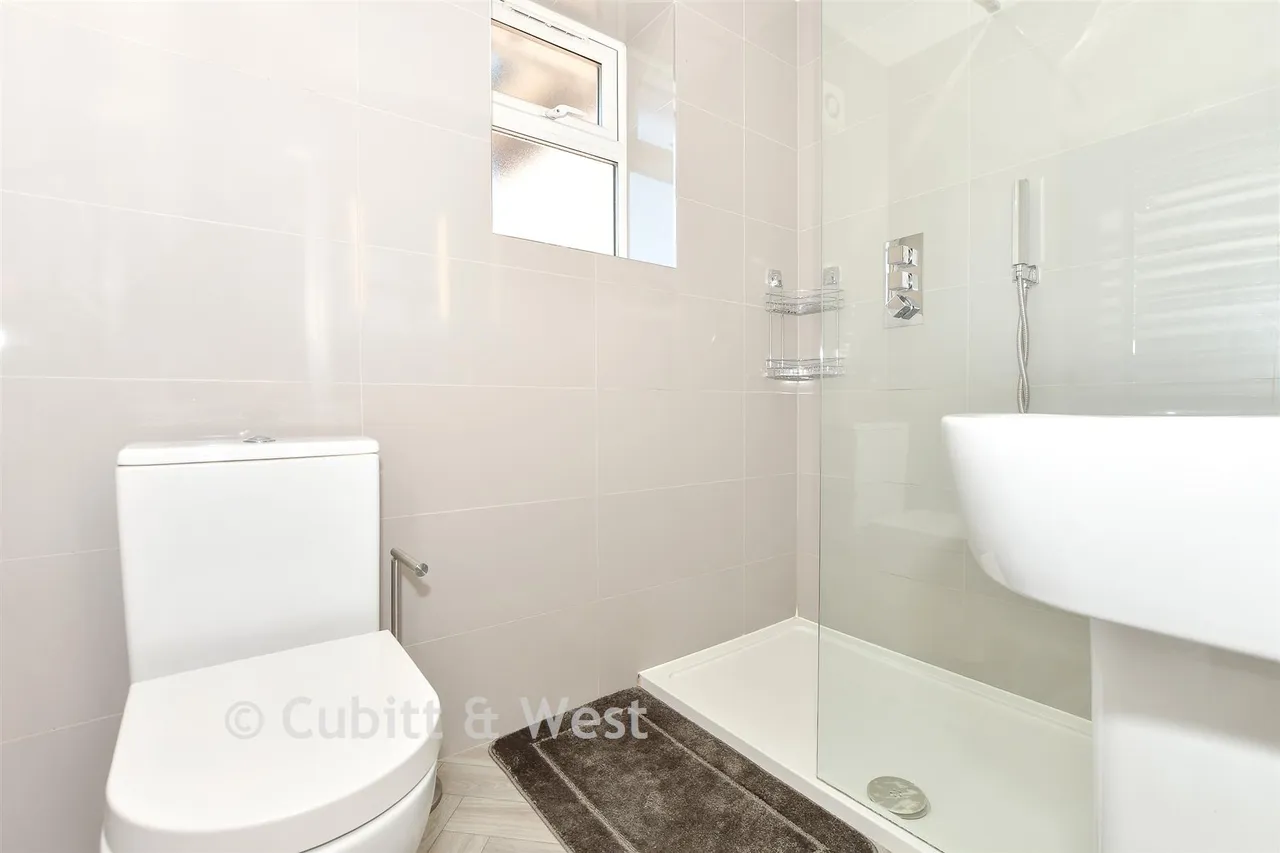 Ifield Road, West Green, RH11, photo 10