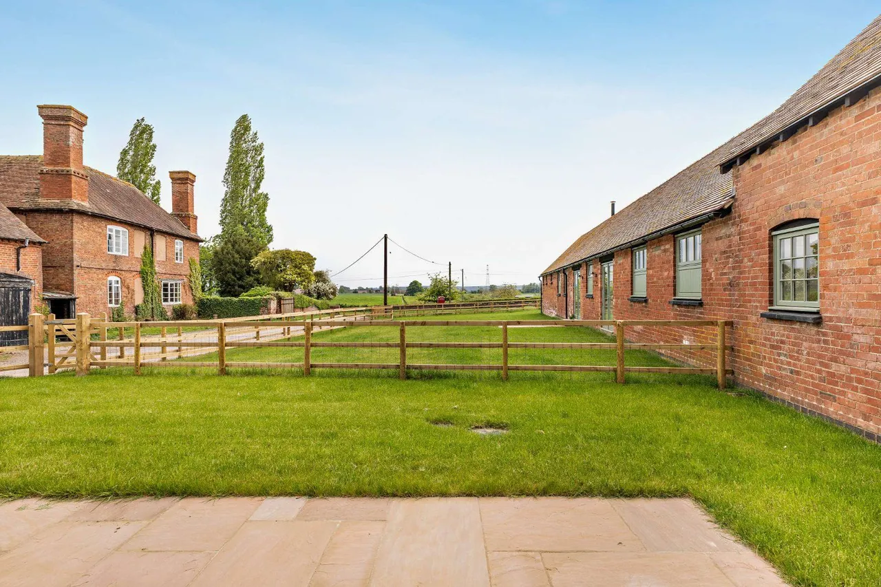 The Granary, Greete, SY8, photo 28