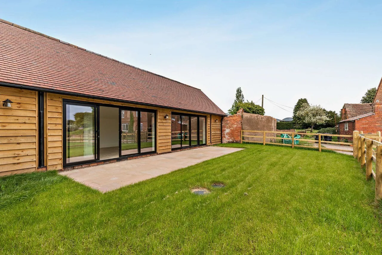 The Granary, Greete, SY8, photo 29