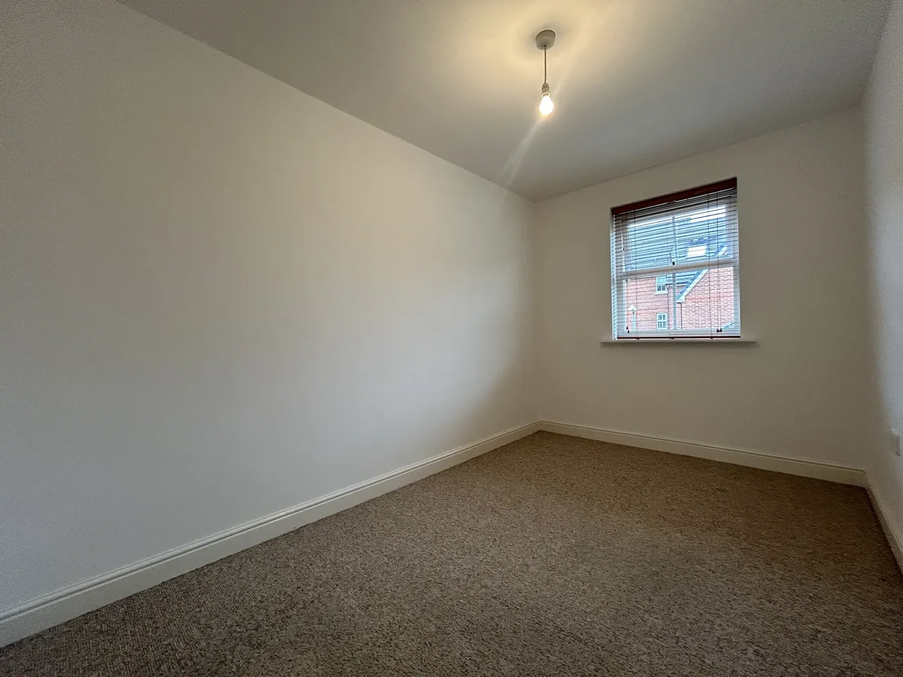 Moss Hey, Brackenthorpe Court, CH63, photo 9