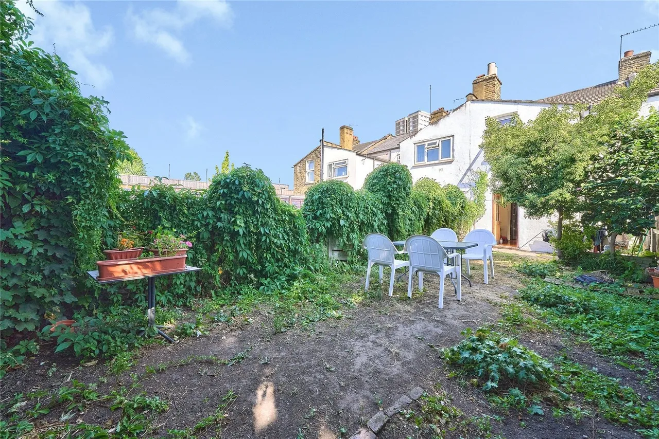 Hayday Road, London, E16, photo 6