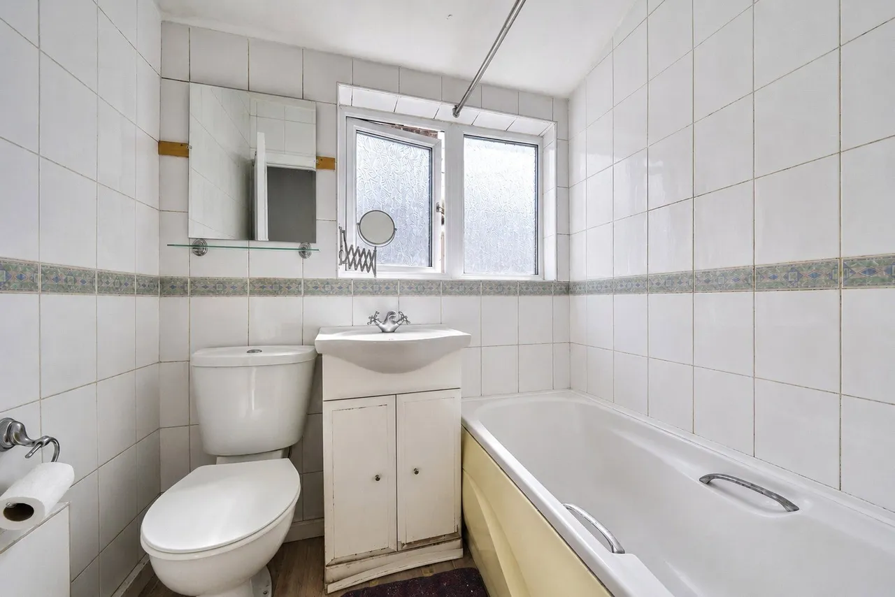 Hayday Road, London, E16, photo 10