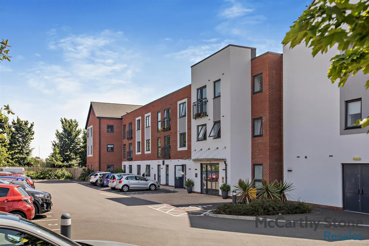 2 bed flat for sale, Bewick Avenue, Topsham, EX3