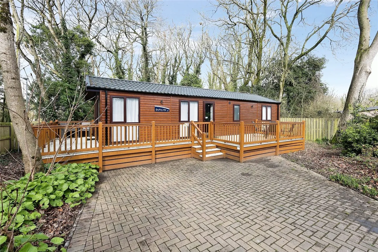 2 bed house for sale, Trehawks, St. Minver Holiday Park, PL27