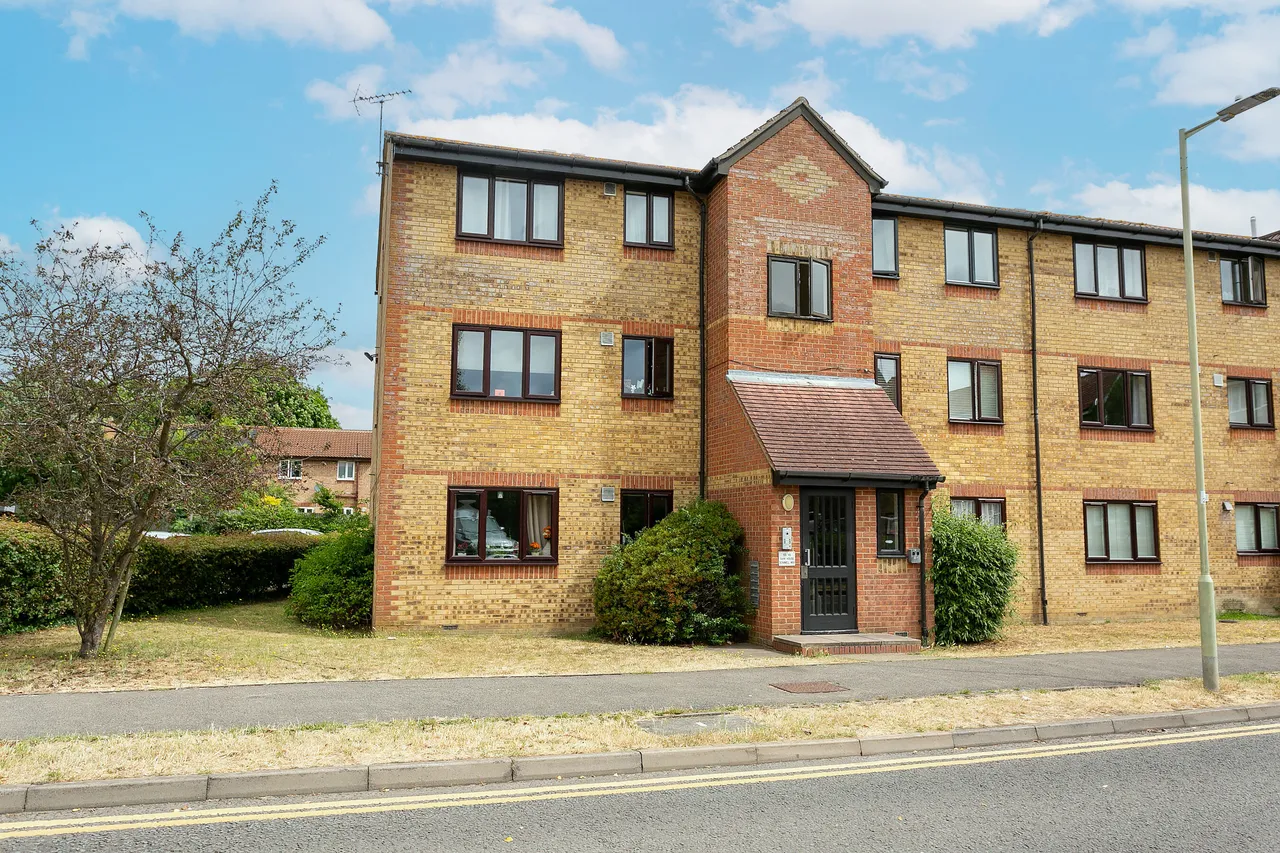 Watford, WD18, photo 9