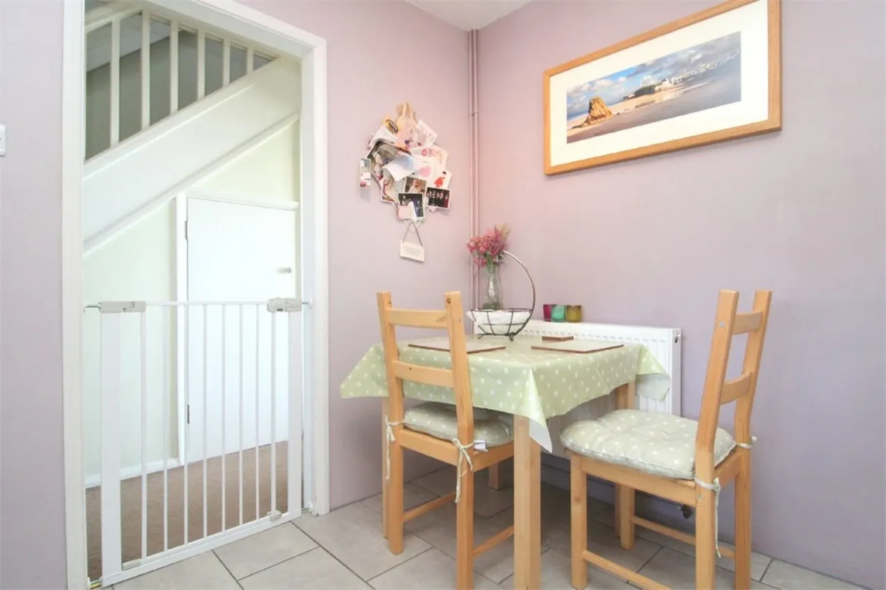 Percy Bryant Road, Sunbury-on-Thames, photo 3
