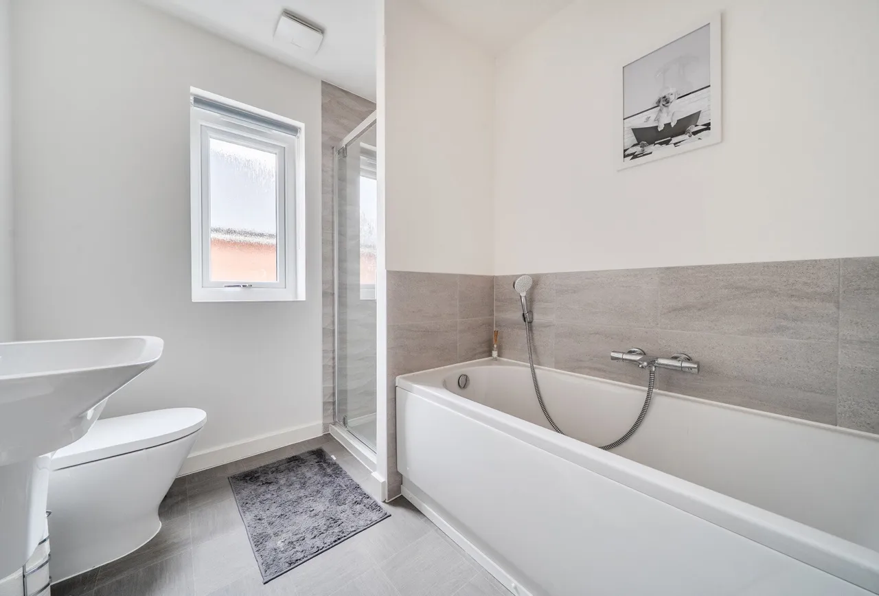 Apley Road, Gloucestershire, Twigworth, GL2 9RZ, photo 12