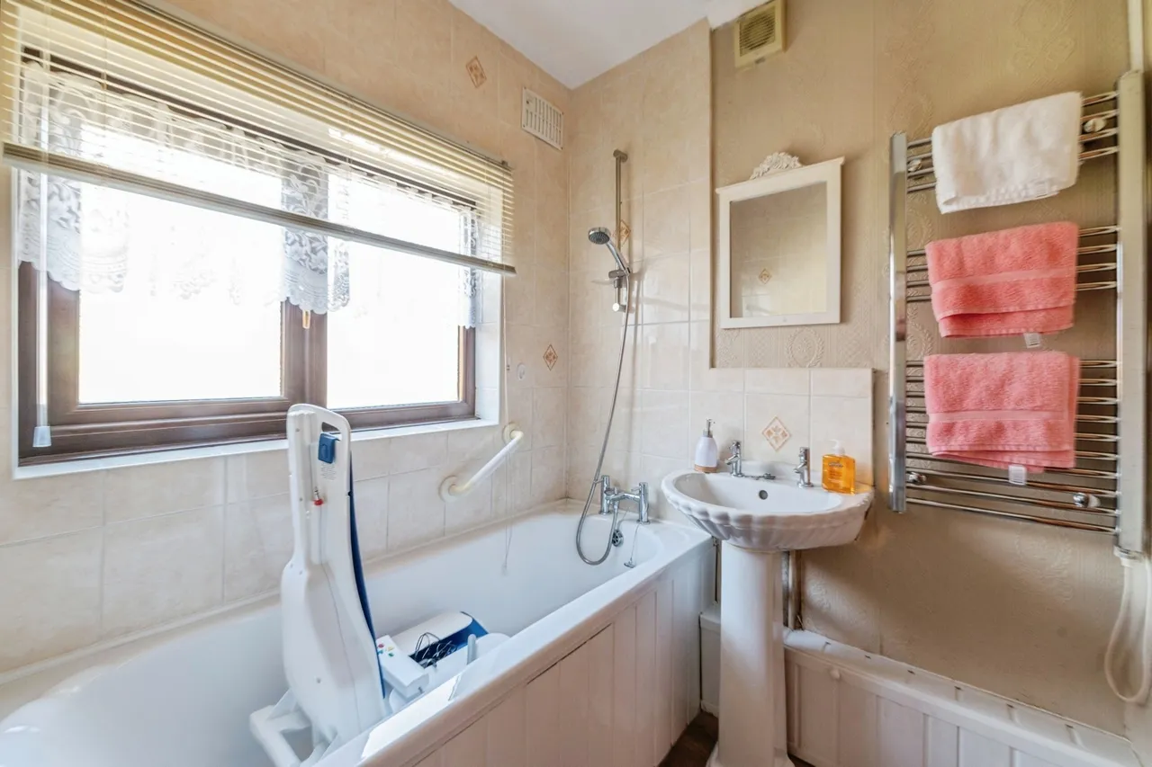 Dock Road, Grays, Essex, RM17, photo 10