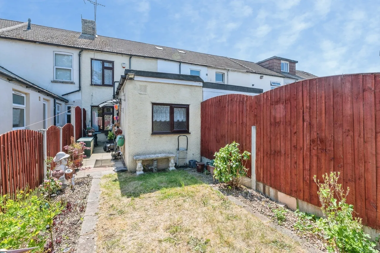 Dock Road, Grays, Essex, RM17, photo 15