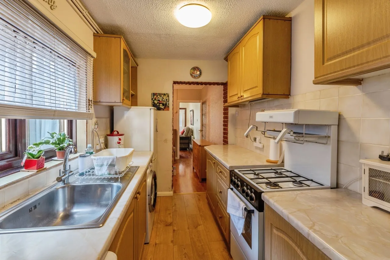 Dock Road, Grays, Essex, RM17, photo 3