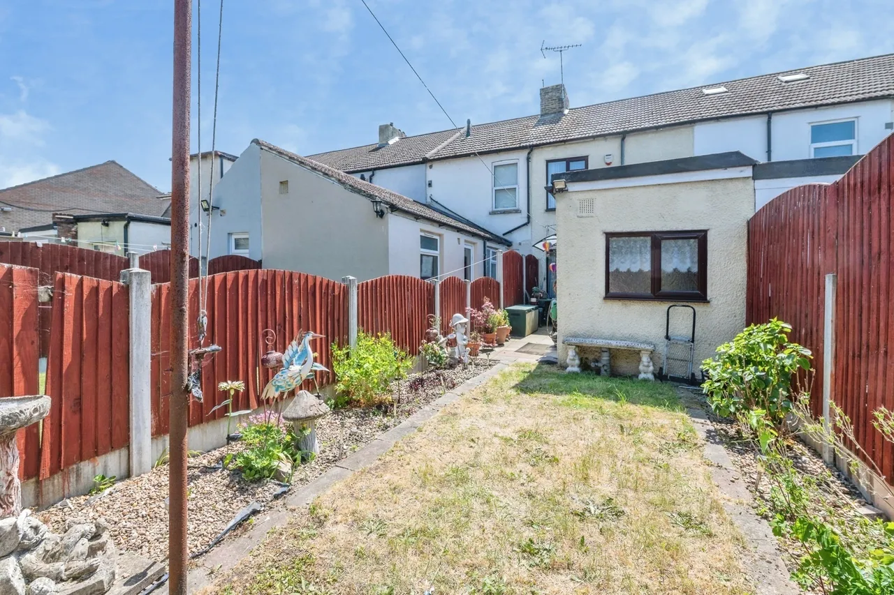 Dock Road, Grays, Essex, RM17, photo 14