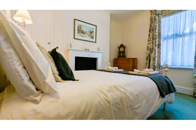 Esk Terrace, Whitby, YO21, photo 14