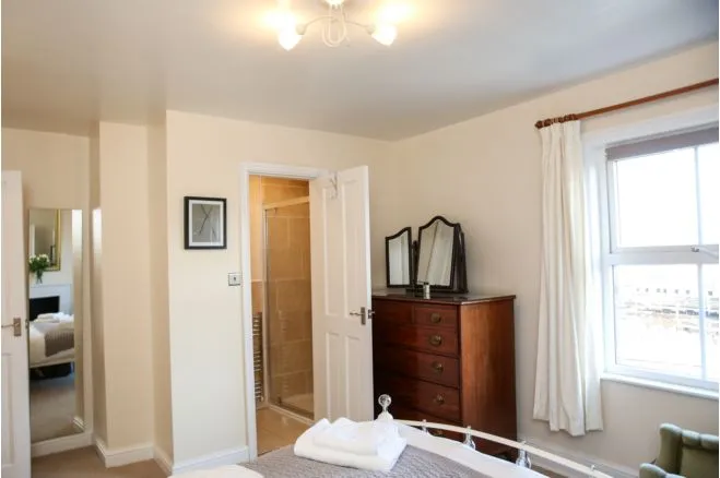 Esk Terrace, Whitby, YO21, photo 20