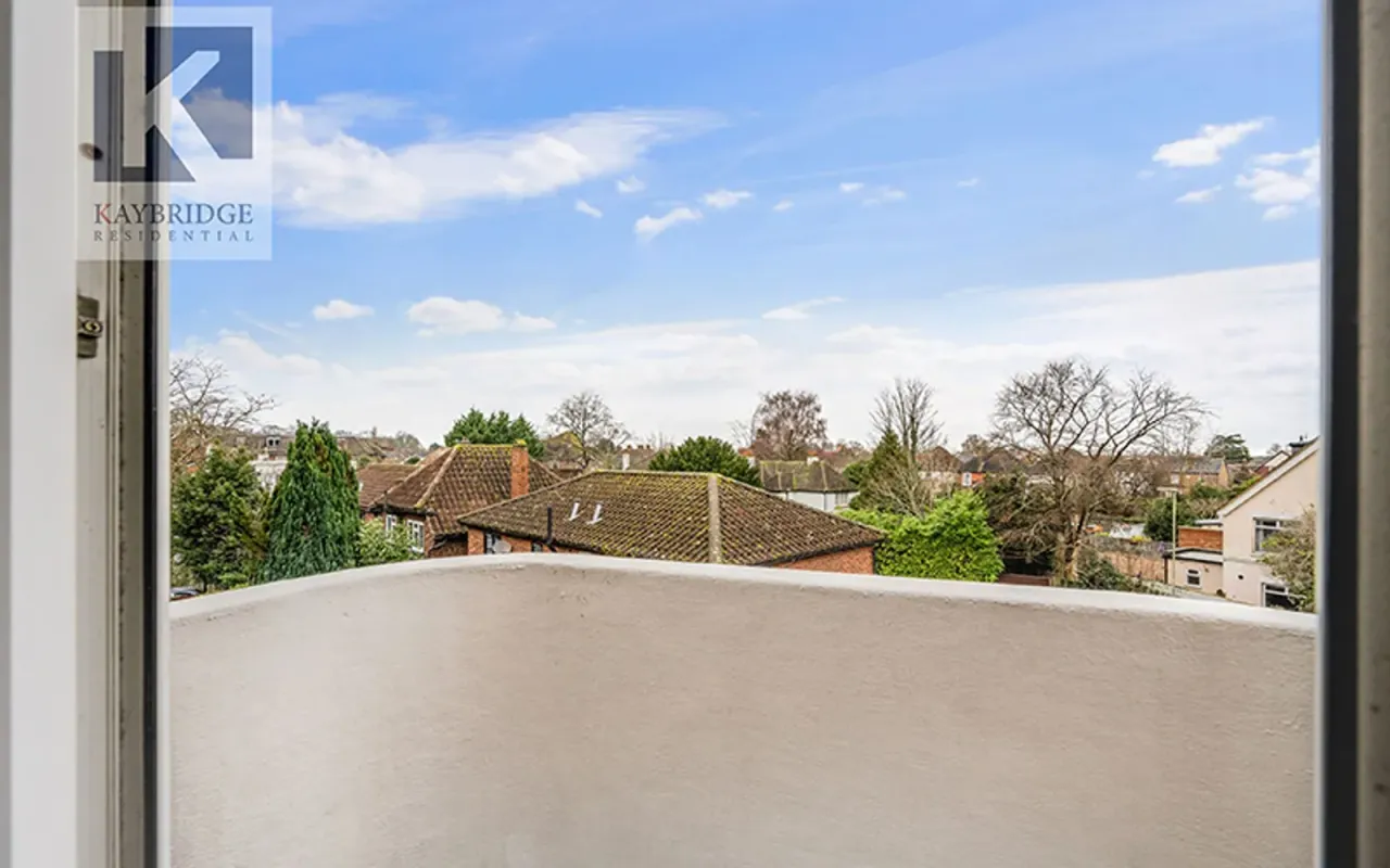 2 bed property for sale — Eastway, Epsom, KT19