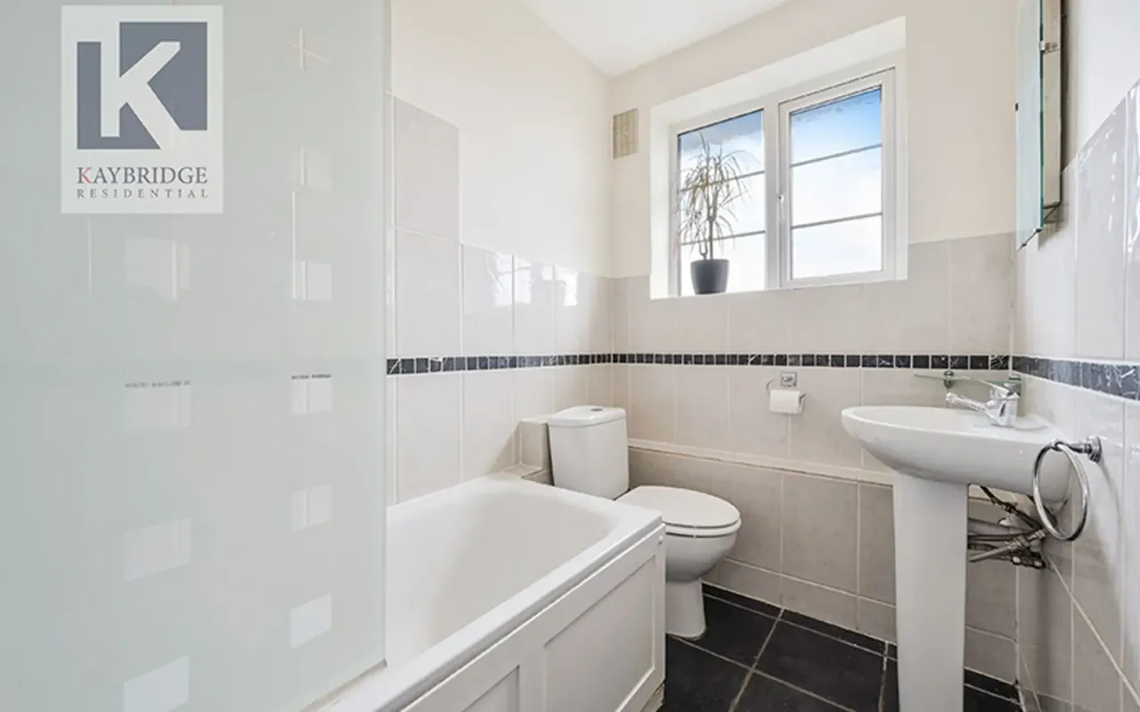 Eastway, Epsom, KT19, photo 8