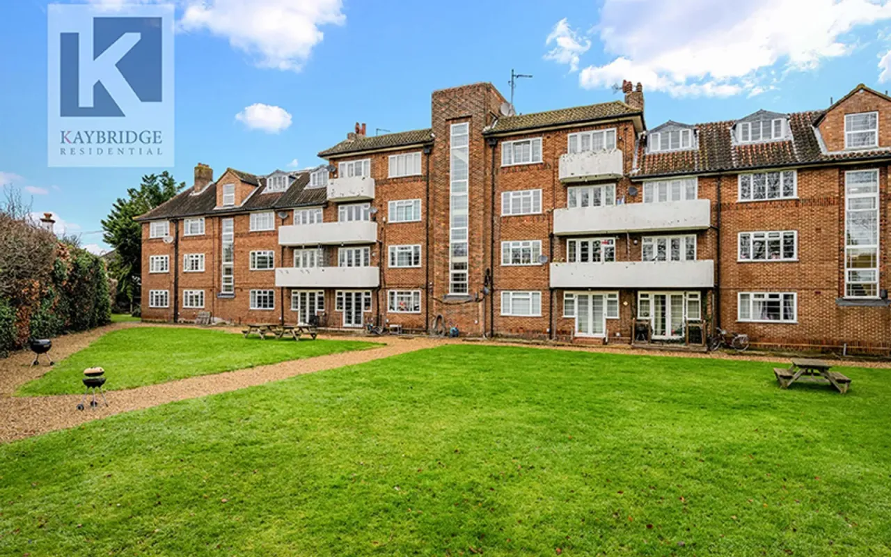 Eastway, Epsom, KT19, photo 2