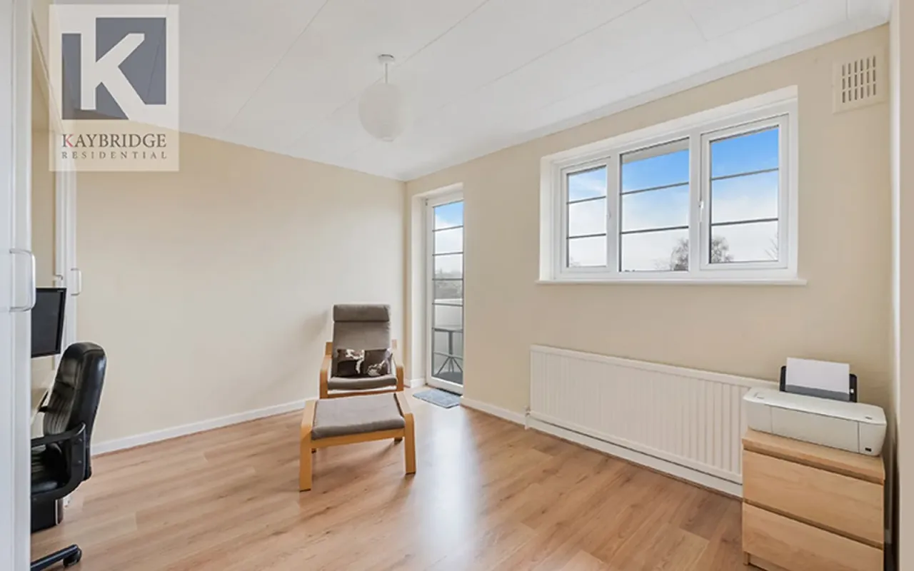 Eastway, Epsom, KT19, photo 11