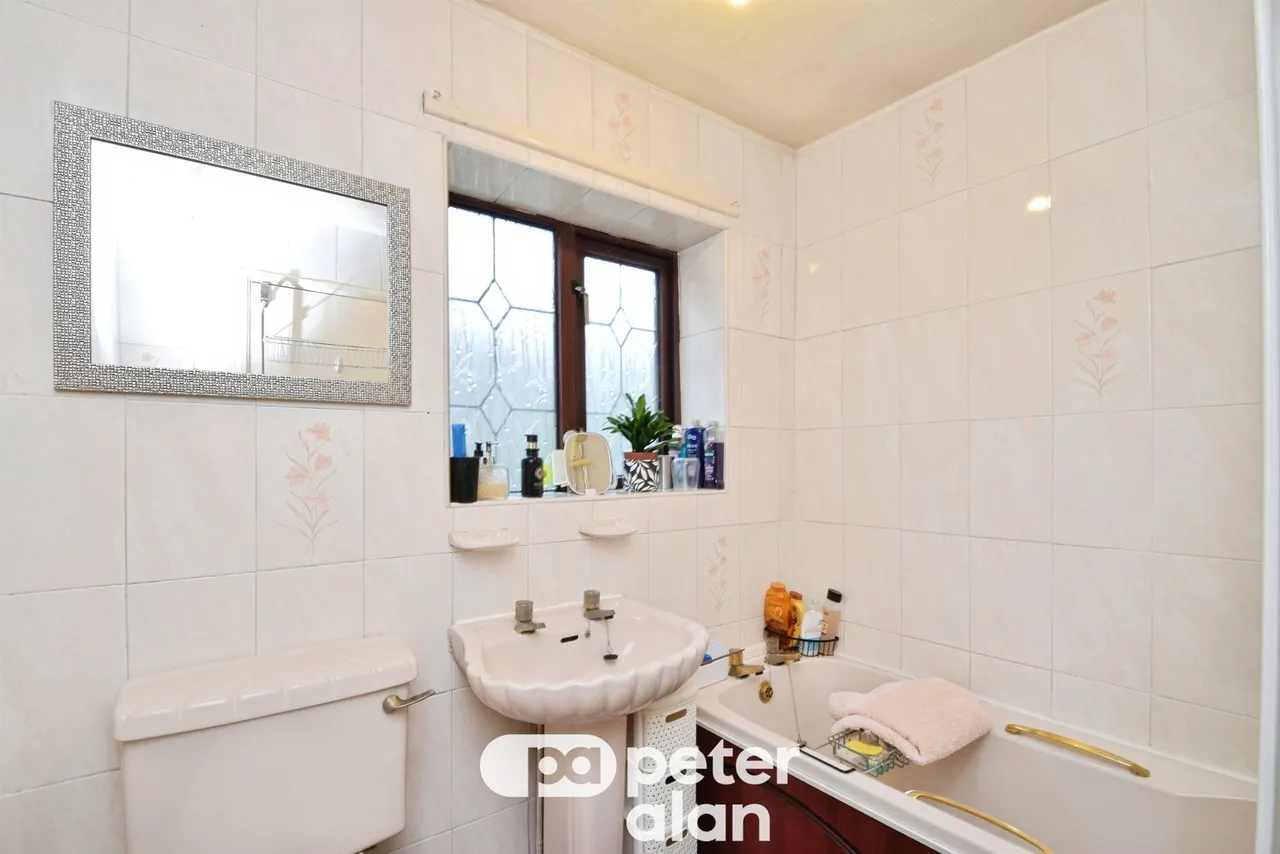 Cheriton Crescent, Swansea, SA5, photo 15