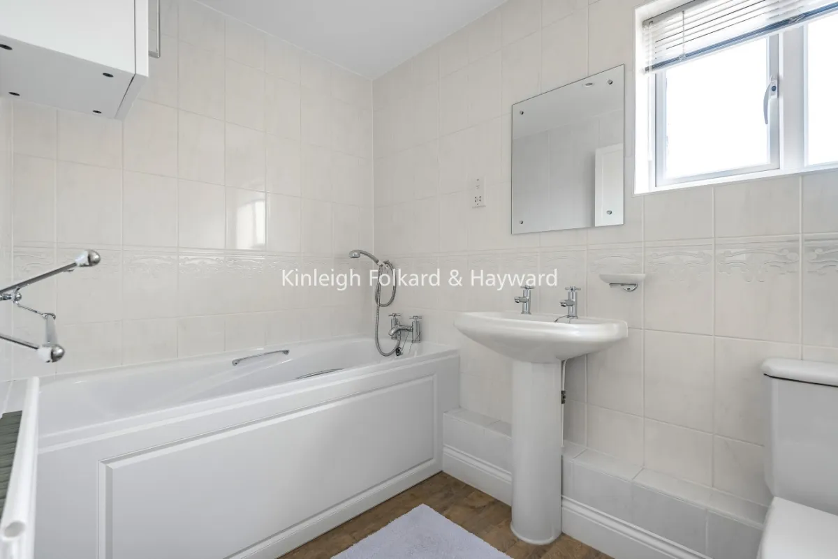 Newlyn Close, Orpington, Kent, BR6, photo 10