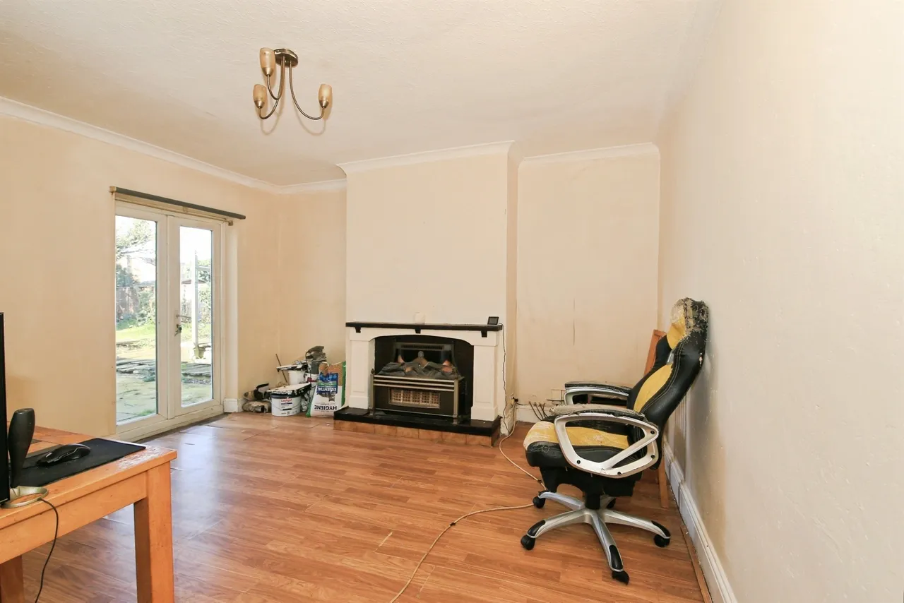 West End Peterborough, PE7, photo 3