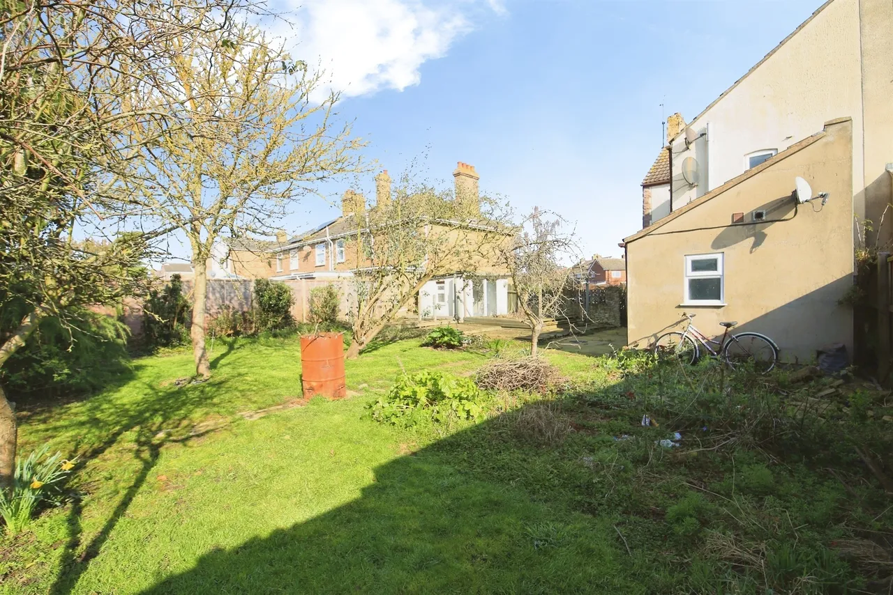 West End Peterborough, PE7, photo 16