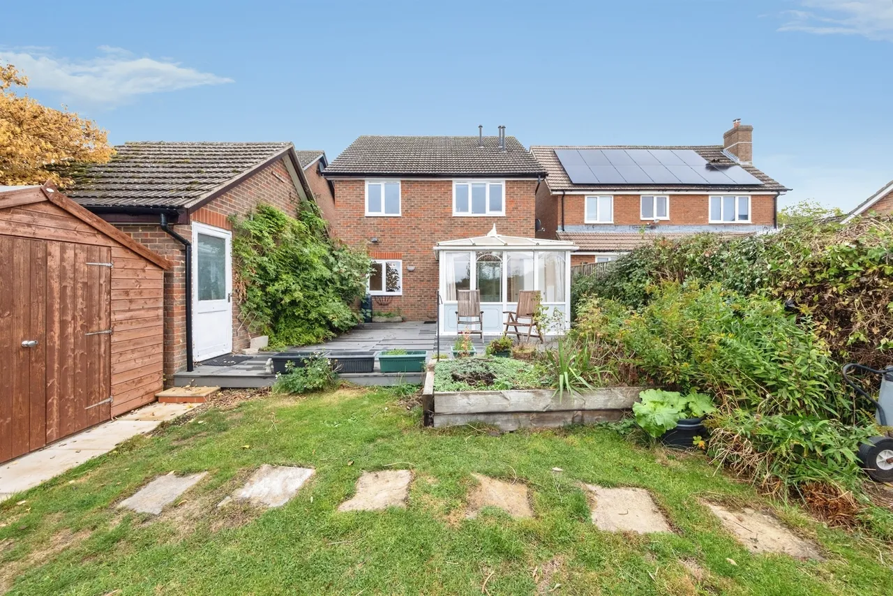Sovereign Close, Granborough, MK18, photo 17