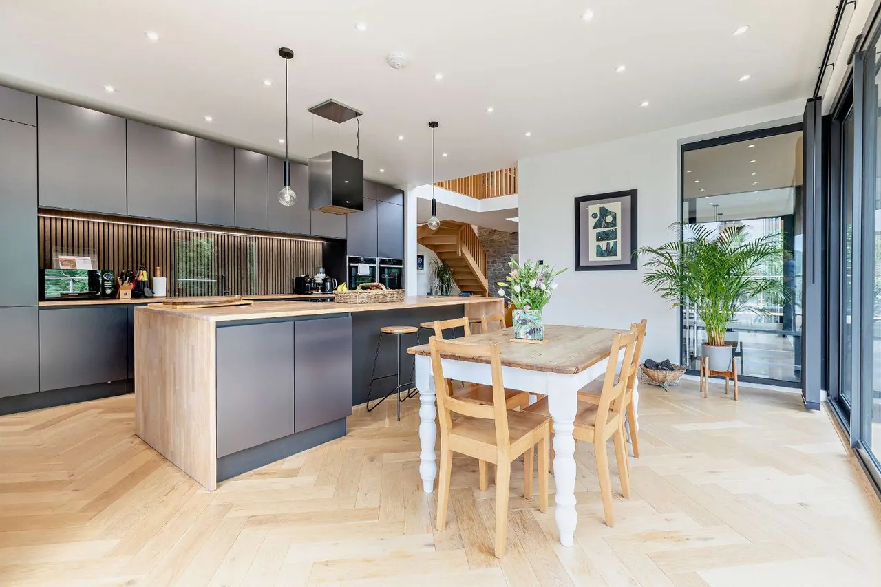 Lodge Hill, Exeter, EX4, photo 6