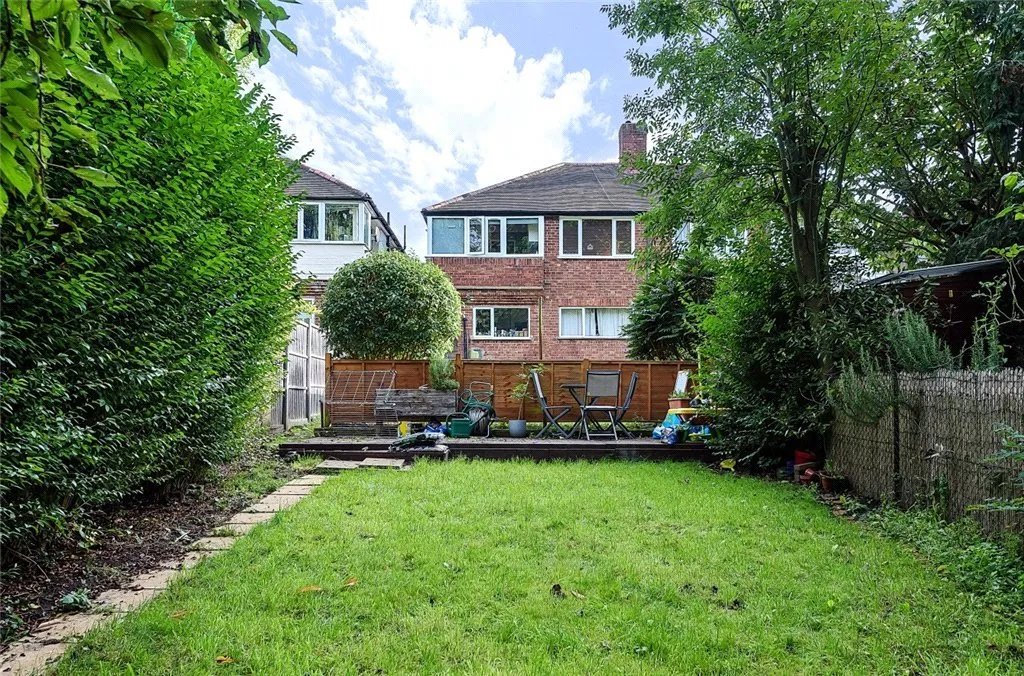 Meadowview Road, SE6, photo 9