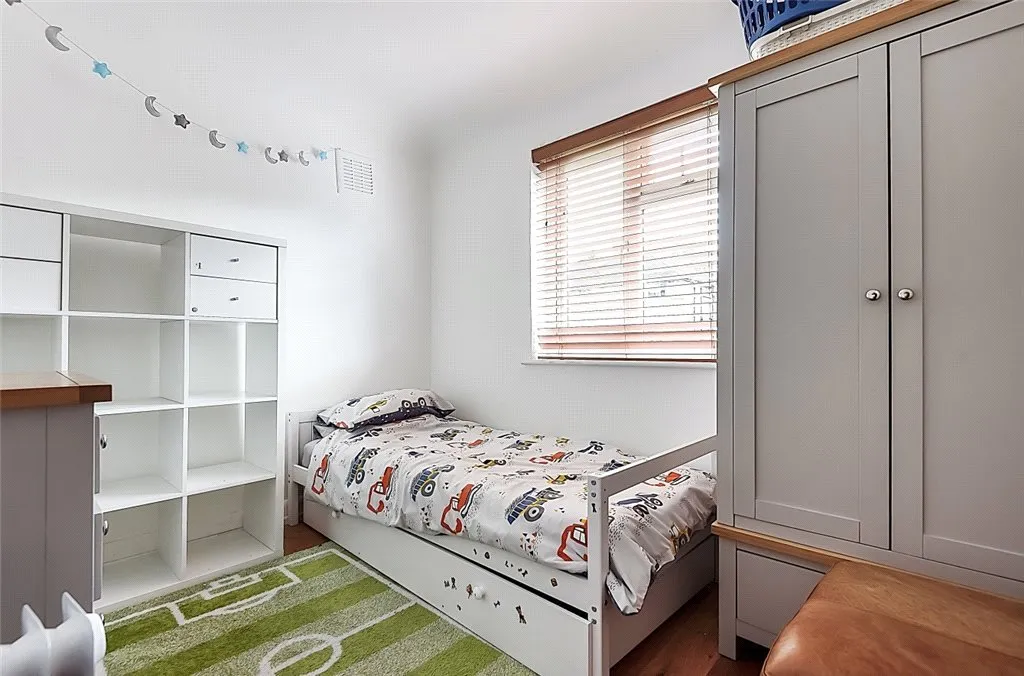 Meadowview Road, SE6, photo 8