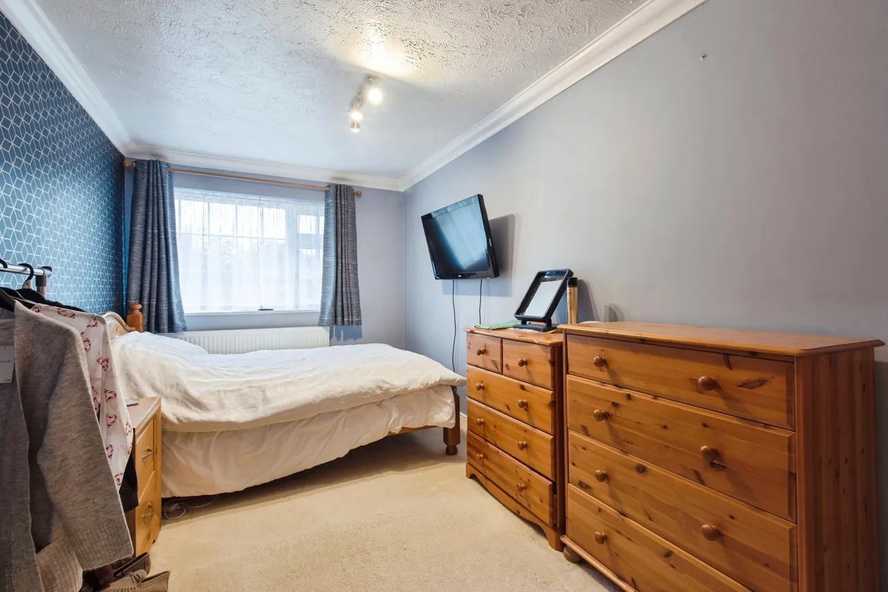 Darwin Road, Stevenage, SG2, photo 13