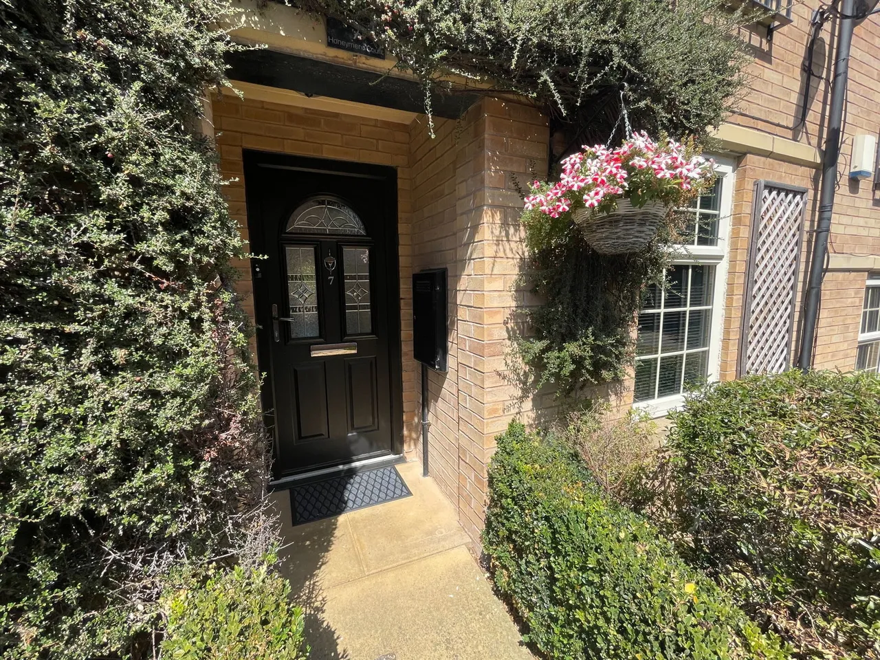Honeymere Court, Barnsley, S70, photo 22