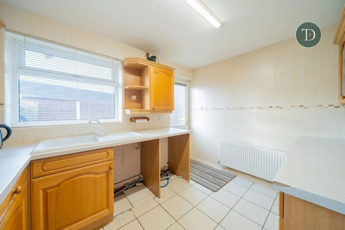 Melrose Drive, Great Sutton, CH66 2YH, photo 6