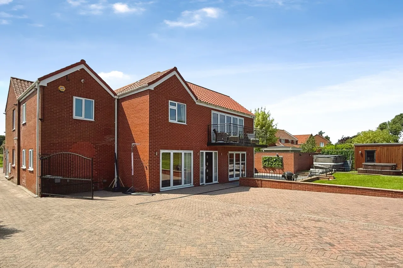 Front Street, Lockington, YO25, photo 4