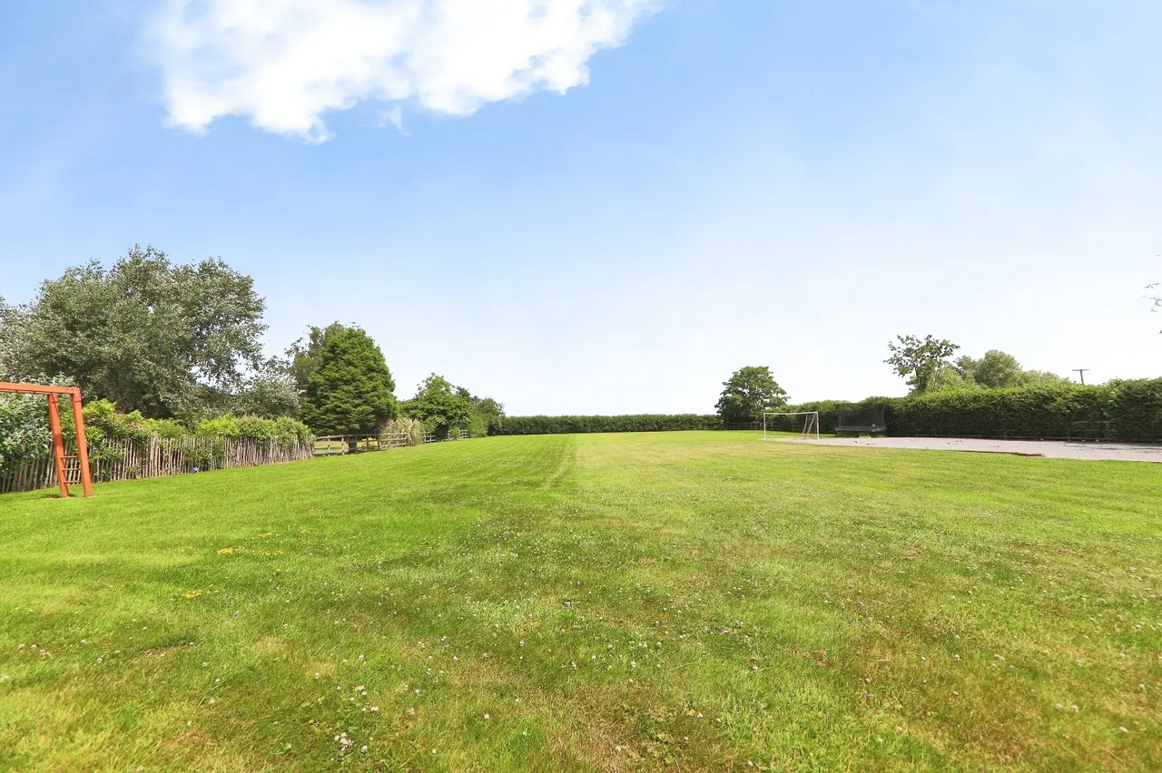 Front Street, Lockington, YO25, photo 13