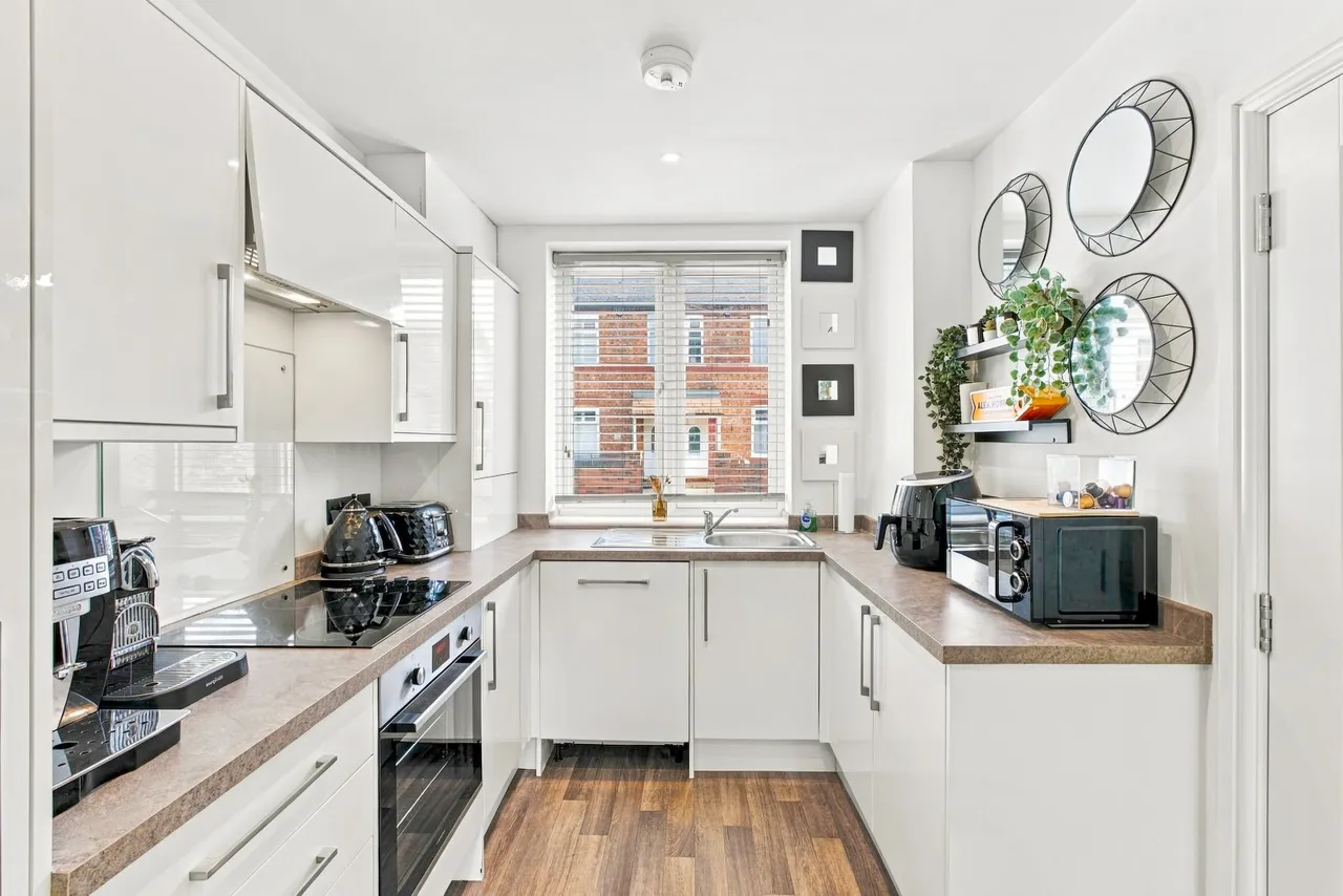 Roberts Street, Eccles, M30, photo 4