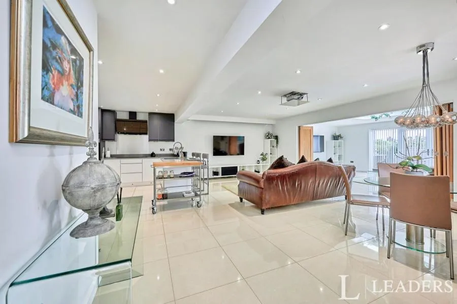Elsenham Road, Stansted, CM24, photo 8