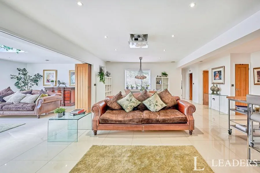 Elsenham Road, Stansted, CM24, photo 2