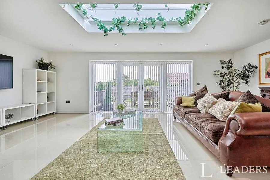 Elsenham Road, Stansted, CM24, photo 7