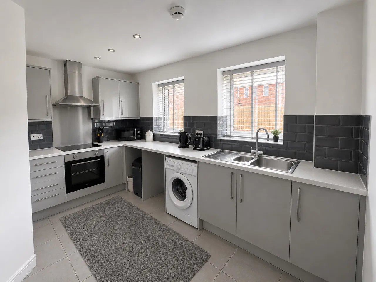 Elizabeth Court, Wakefield, WF2, photo 3