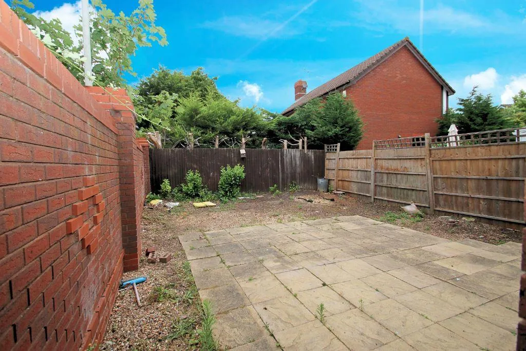 Alexandra Gardens, Knaphill, GU21, photo 14