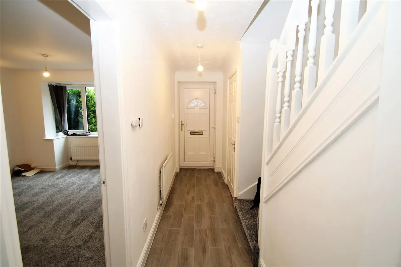 Alexandra Gardens, Knaphill, GU21, photo 7