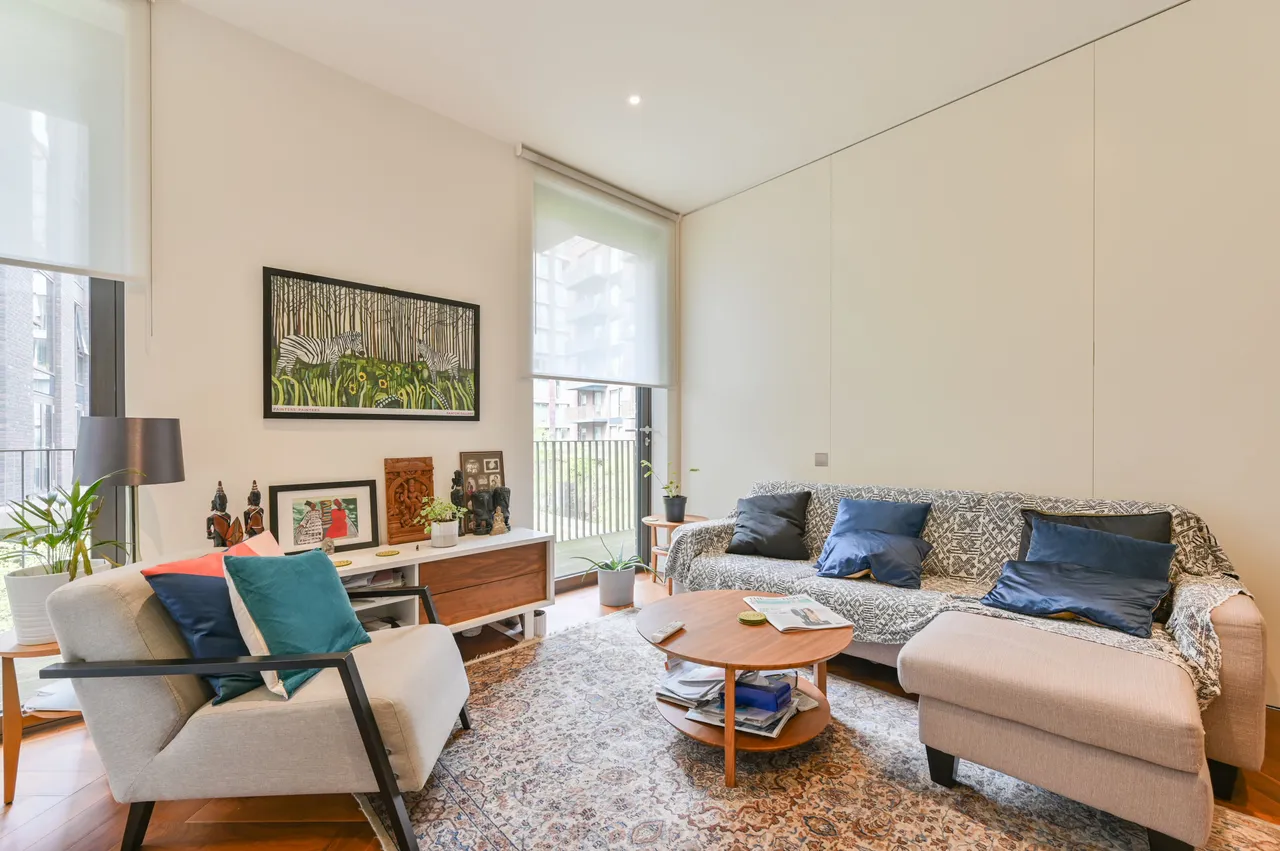 Apartment C44, Ambassador Building, Embassy Gardens, 5 New Union Square, London, photo 9