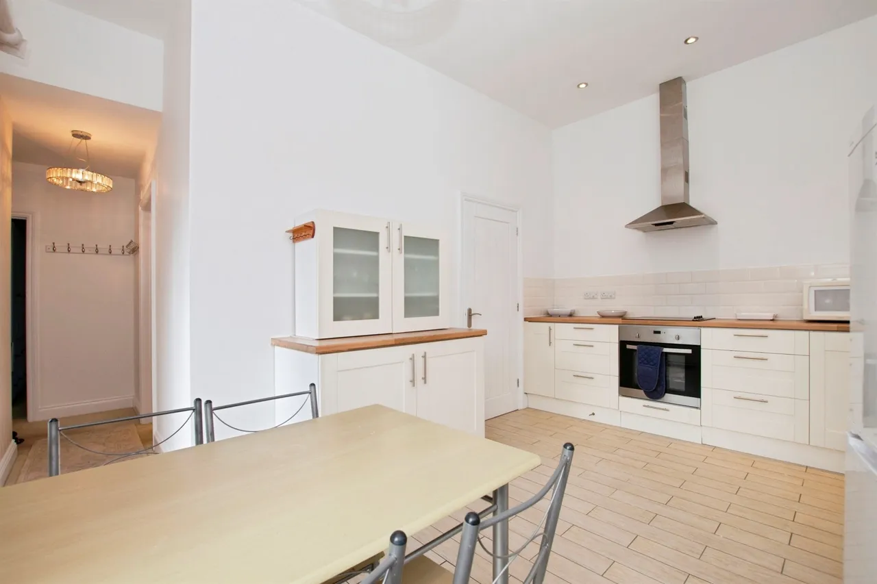Salisbury Street, Amesbury, SP4, photo 3