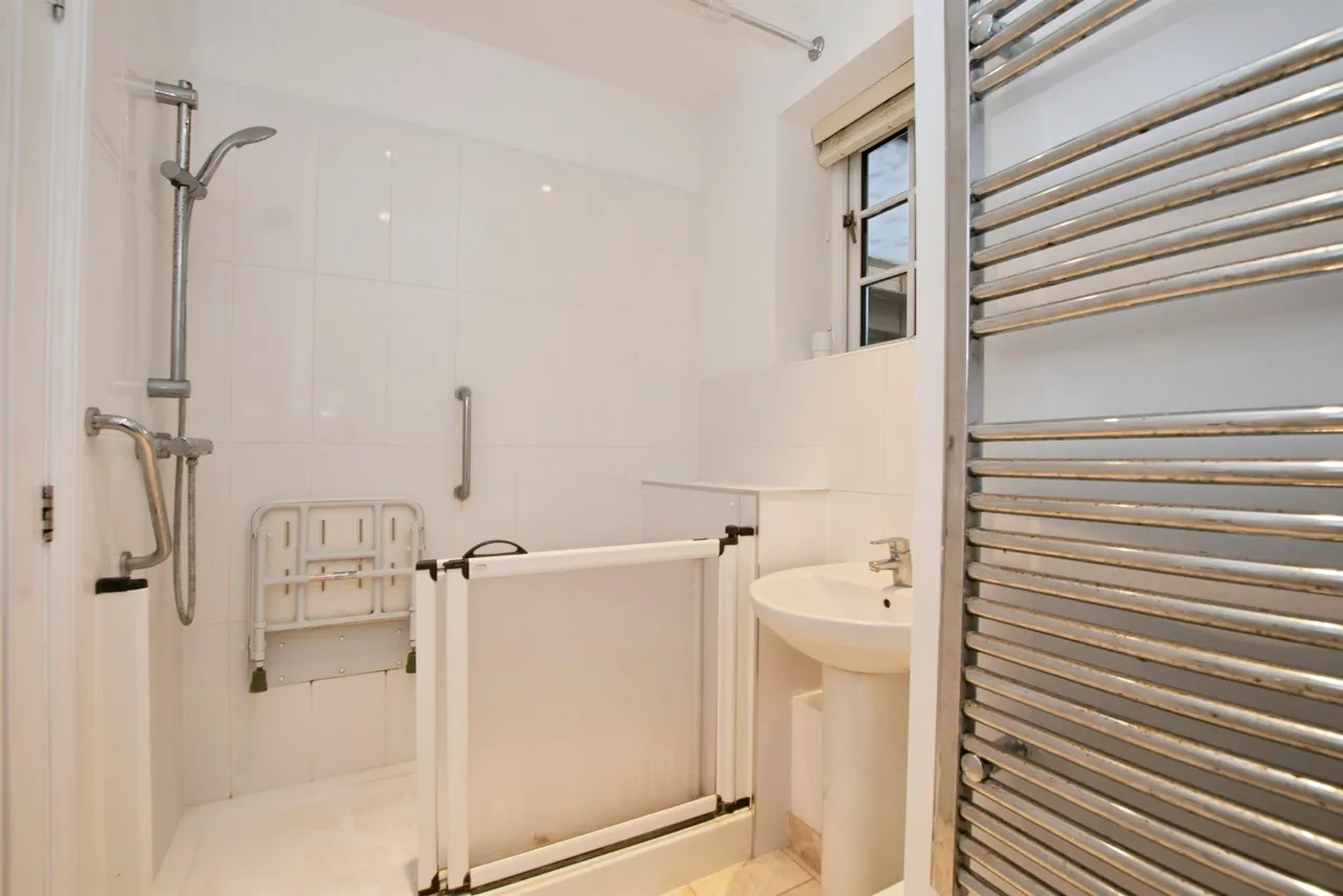 Salisbury Street, Amesbury, SP4, photo 10