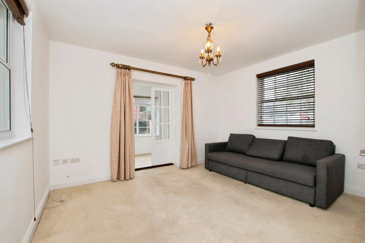 Salisbury Street, Amesbury, SP4, photo 2