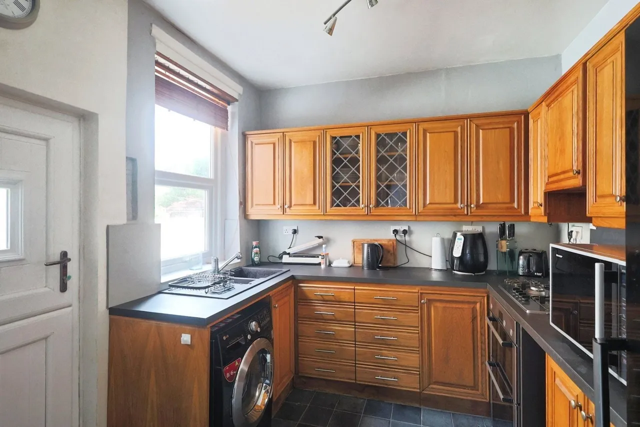 Hythe Road, Stockport, Greater Manchester, SK3, photo 7
