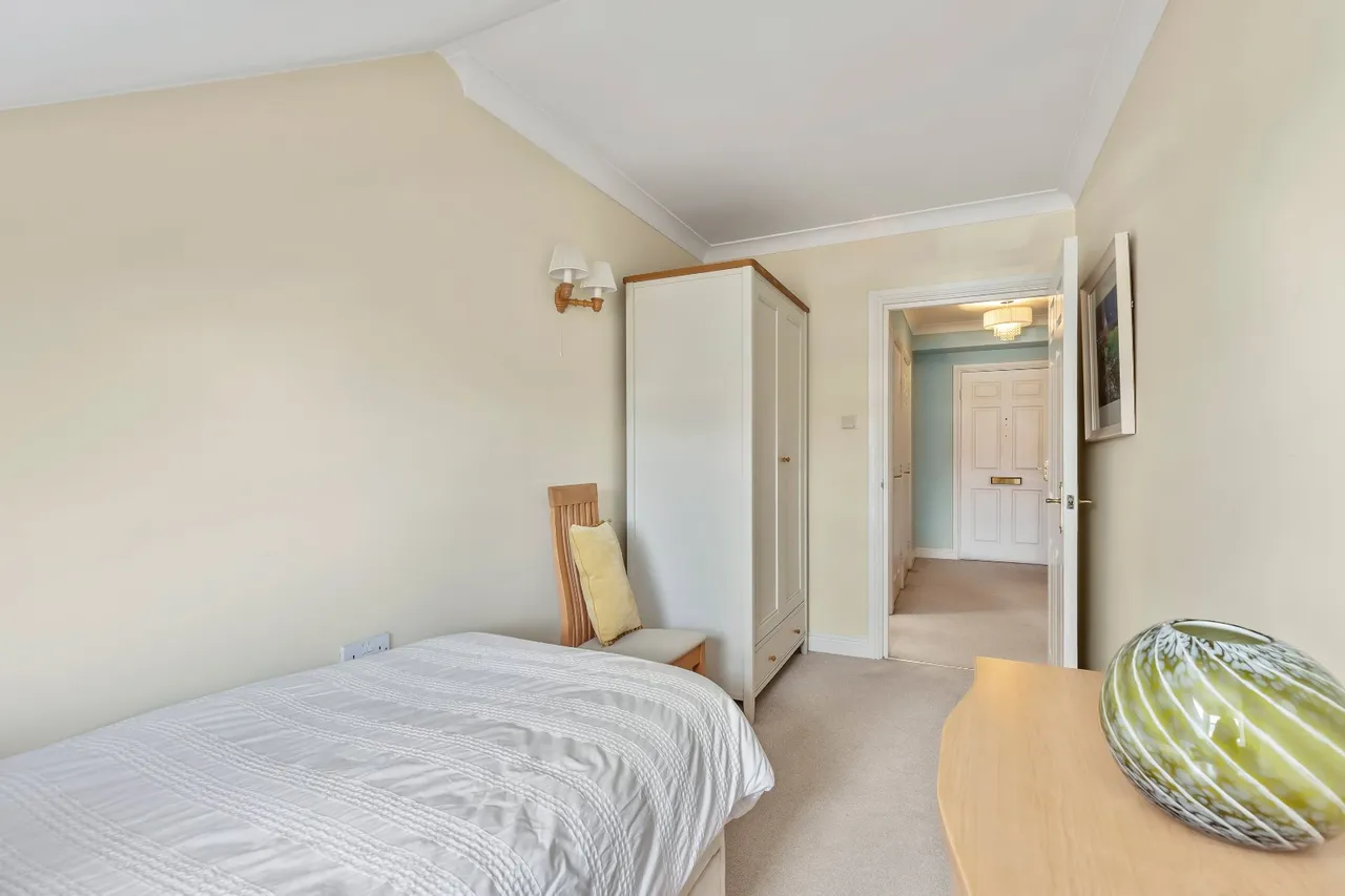 Cunliffe Road, Ilkley, LS29, photo 9