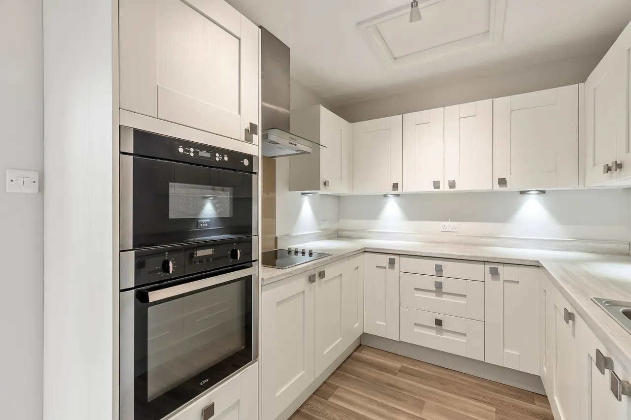 Cunliffe Road, Ilkley, LS29, photo 2